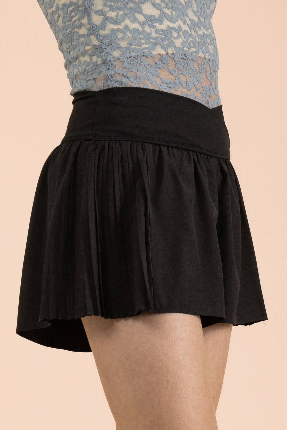 Black High-Waisted Pleated Skort