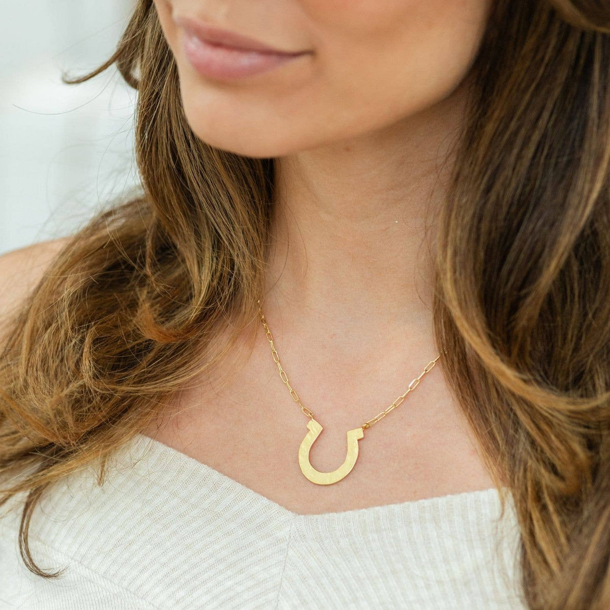 Large Horseshoe Necklace