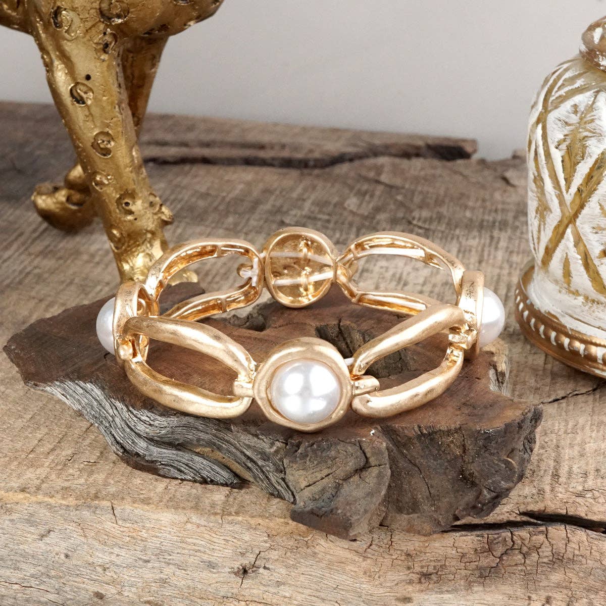 Stretchy Bangle with Pearls
