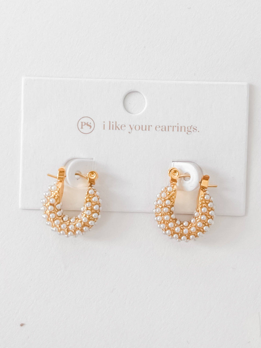 Hailey Huggie Pearl Earrings